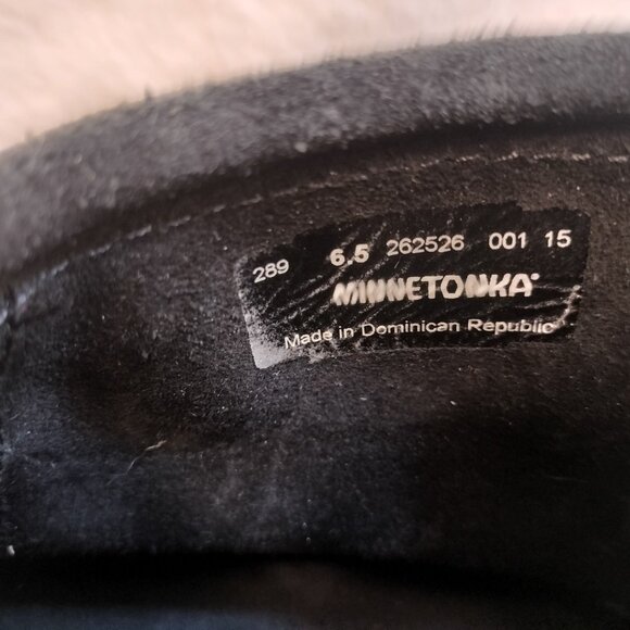 Minnetonka Suede Back Zipper Bootie - Hardsole -  Black - Picture 3 of 8